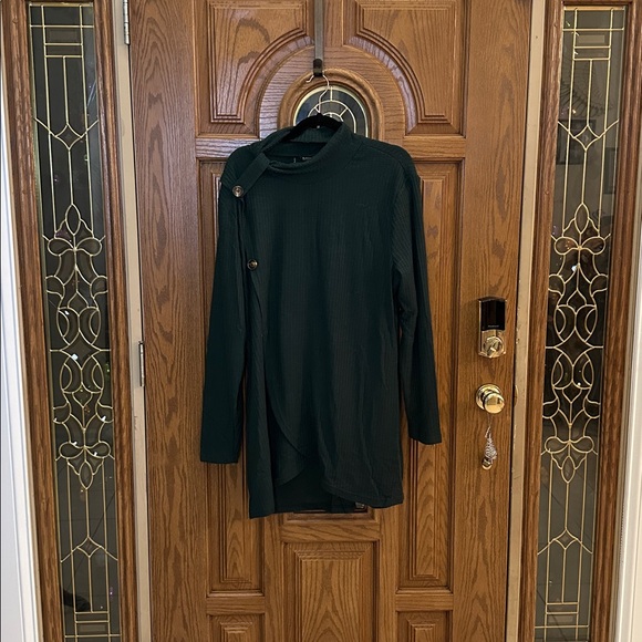 029 Bloomchic Green Waffleknit Hi-Low Sweater - Picture 2 of 6